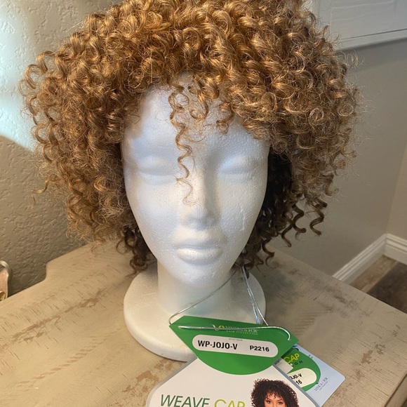 Weave Cap Collection Unit By Vivica Fox w/Spiral Curl and Shoulder Length Style - Picture 5 of 16